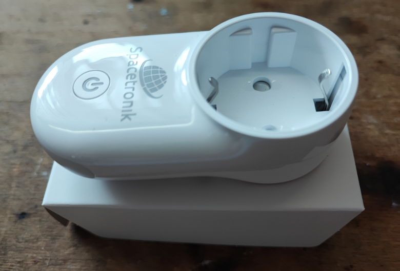 Smart Power Metering Socket With Backlight