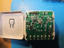 Close-up of the PCB of the Aiyato BRK-HW1KN1 smart switch.