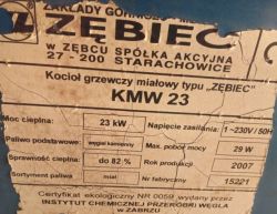 Tabliczka znamionowa kotła Zębiec KMW 23 z danymi: 23 kW, rok 2007, węgiel kamienny