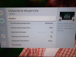Brzęczenie głośników kina domowego przy przełączaniu na Netflix