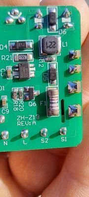 How do I reduce the relay trip time on the Tuya gate controller?