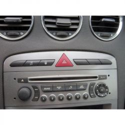 Montaż uniwersalnego sterowania pilotem centralnego zamka Peugeot 308 2007r.