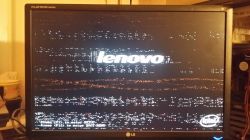 Lenovo IdeaPad Y-530 - obraz z dobrego przechodzi na zły, nieregularnie