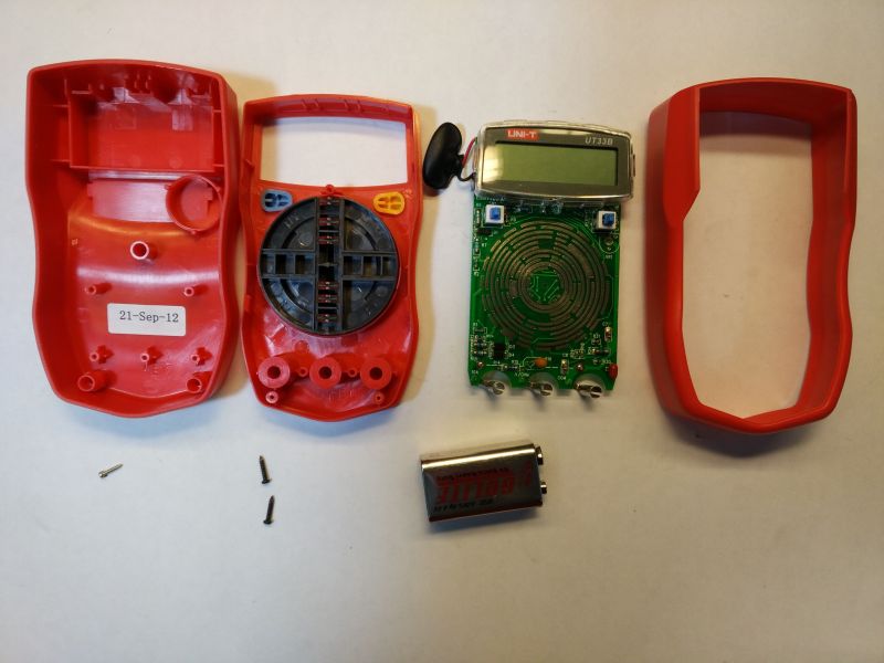 UNI-T UT33B - "Cheap / Dear" - multimeter with backlight and HOLD func UNI-T UT33B - "Cheap / Dear" - multimeter with backlight and HOLD func