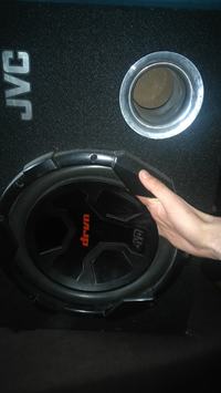 JVC drvn - jak naprawić odklejoną cewkę od pianki w skrzyni basowej?