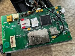 Yanosik GTR device motherboard with visible electronic components.