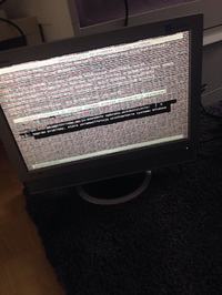 GeForce GTX 460 - artefakty, piksele i paski po włączeniu komputera