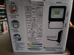 Spectrum SMART Noctis LED Floodlight Packaging Packaging of Spectrum SMART Noctis 2260lm 24W LED floodlight with technical information.