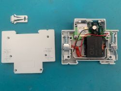 Interior of Andowl Q-DL52 Circuit Breaker Open circuit breaker with visible internal components.