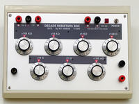 Rezystor dekadowy + źródło napięcia wzorcowego