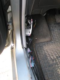 Toyota Yaris II 2007, 1.0 petrol - Leaking roof and damaged car alarm Toyota Yaris II 2007, 1.0 petrol - Leaking roof and damaged car alarm