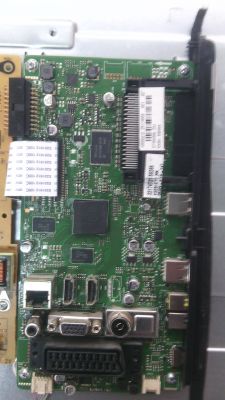 Hitachi 32HXC41: 17MB95S Main Board & VES315WNDL-01 LCD from Working TV 
