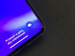 Dlaczego ekran iPhone X jest ucięty w rogach aplikacji?