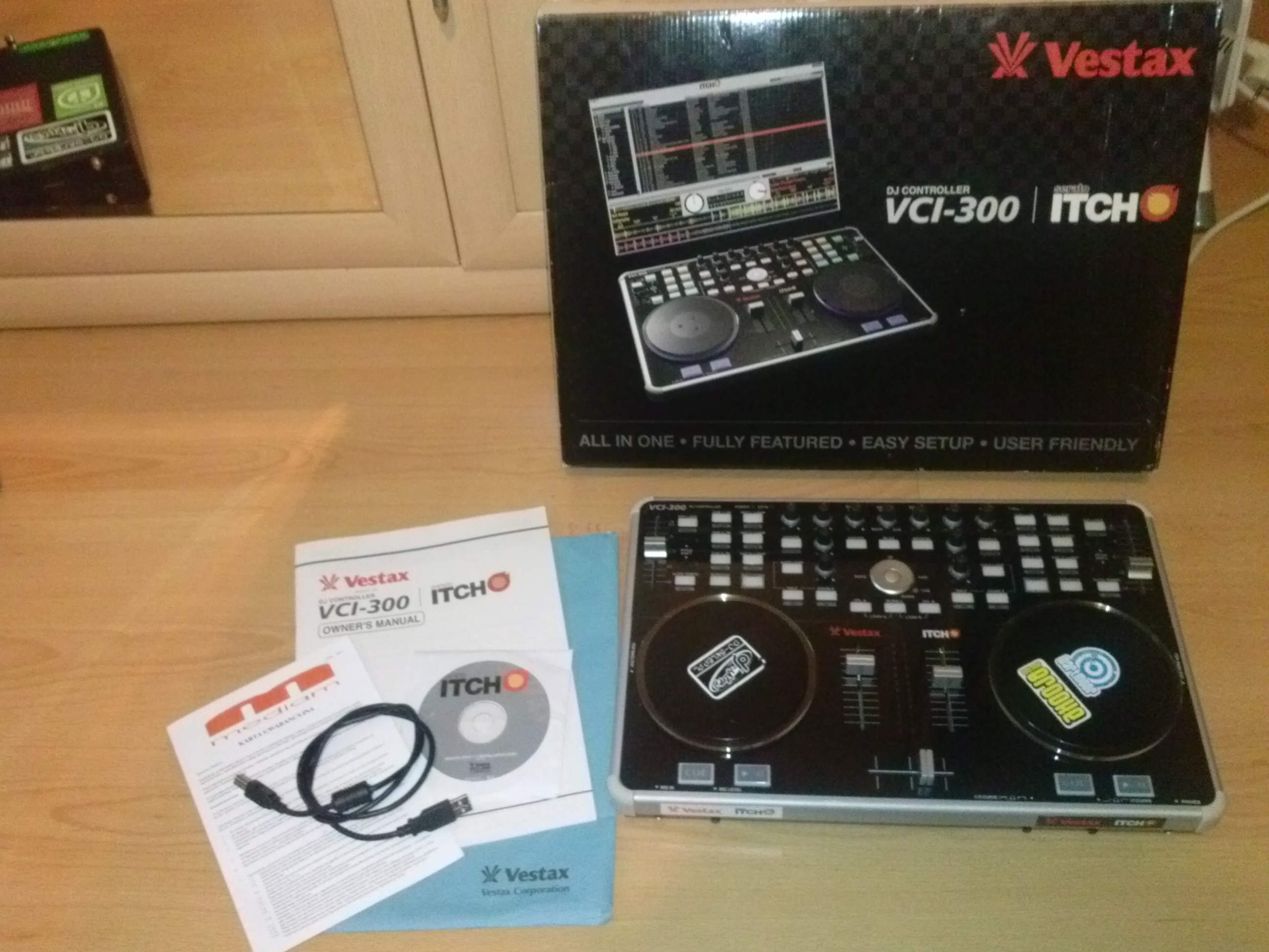 [Sprzedam] sprzedam kontroler VESTAX VCI-300 - elektroda.pl