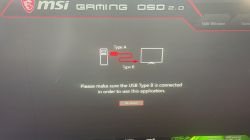 Zrzut ekranu z monitora MSI Gaming z komunikatem o podłączeniu USB.