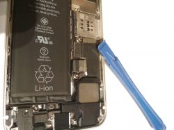 Jak wymienić wyświetlacz w iPhone SE? Jak wymienić wyświetlacz w iPhone SE?