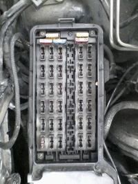 MB W202 C220 D 93' - Zanik zasilania przy skręcie w prawo.