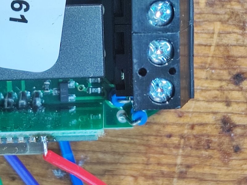 Brief test, pairing and interior of the Zamel ROW-02 (double-overhead light switch)