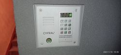 Wymiana unifonu CYFRAL MAC-D na CYFRAL SMART-5P: Czy możliwe jest zastąpienie starym modelem nowym?