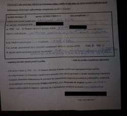 Formularz zgłoszenia serwisowego z zaznaczeniem „TAK” przy sprawdzeniu elementów urządzenia