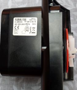 Naprawa silnika Fluval FX4 - jak usunąć żywicę i sprawdzić kondensator rozruchowy?