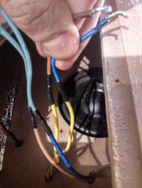 Logitech Z-3e schemat, kolory kabli wtyczki od pilota