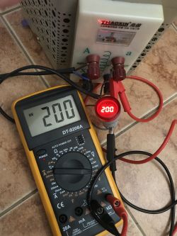 Test i wnętrze modułu voltomierza AC20-500V AD101-22VM Test i wnętrze modułu voltomierza AC20-500V AD101-22VM