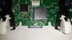 Schemat pady XBOX 360, zwarte kondensatory C62 i C451, tranzystor przełączający zasilanie