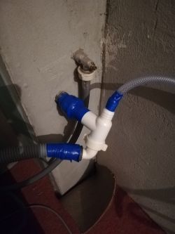 Bosch WTG86400PL - Connecting the outlet of the dryer and washing machine to 1 p
