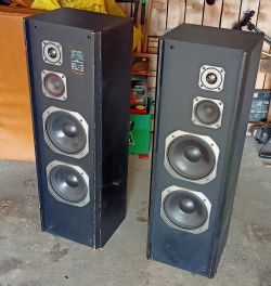 Kompatybilność amplitunera Unitra AWS 105 z kolumnami SHARP CP-7700