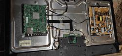 [Sprzedam] Samsung UE46ES8000 na części (uszkodzona matryca )