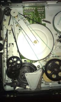 Toshiba VCP-B1CZ - Prawa rolka nie przewija przy odtwarzaniu Toshiba VCP-B1CZ - Prawa rolka nie przewija przy odtwarzaniu