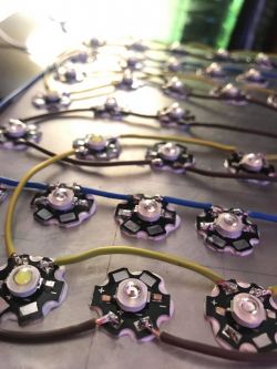 [DIY] Budowa panelu LED do akwarium - pytania o klej i PCB