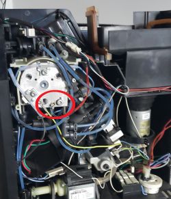 Jura C50 Error 2 - wymiana czujnika temperatury czy możliwe obejście? Klucz do śrub serwisowych?