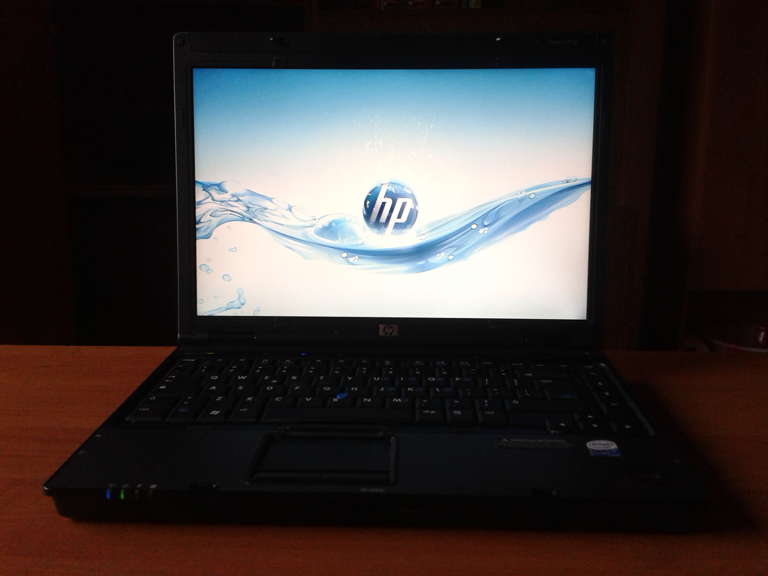 Hp compaq 6910p не включается