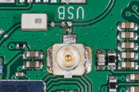 Tak wygląda antena WiFi w RPi Zero W + antena zewnętrzna