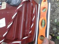 Czy wypukłe ścianki w akumulatorze Trojan 100Ah są normalne po ładowaniu?