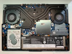 Laptop Lenovo Legion 5 17ACH6H - upgrade RAM / SSD