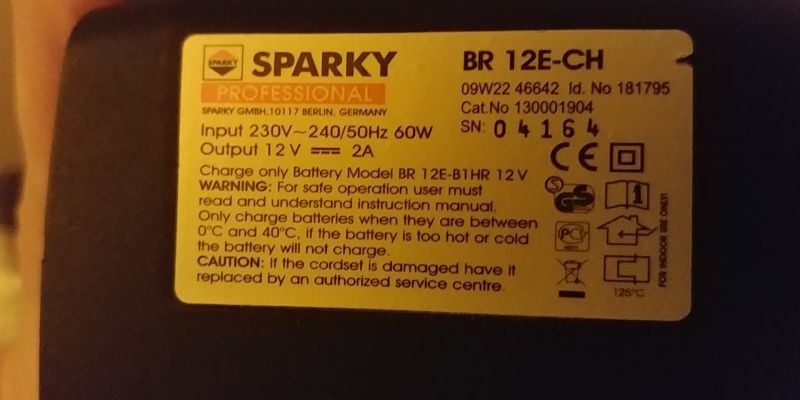 Gorąca ładowarka Sparky BR12E-CH do baterii z wkrętarki Gorąca ładowarka Sparky BR12E-CH do baterii z wkrętarki
