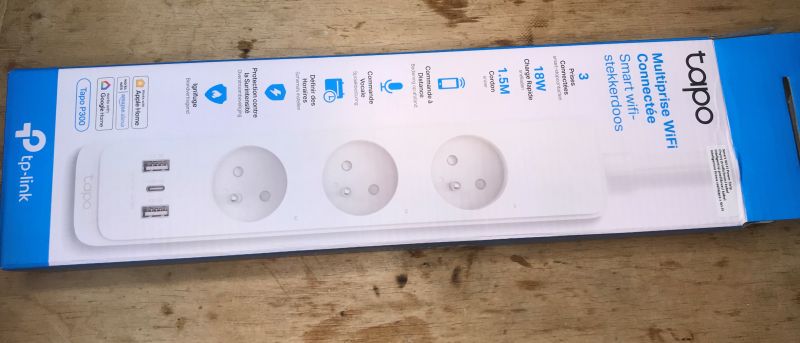 Which Wi-Fi controlled strip with QC? The interior of the Tapo P300 from TP-Link