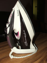 [Sprzedam] Żelazko TEFAL ULTIMATE AUTOCLEAN 500 FV9550