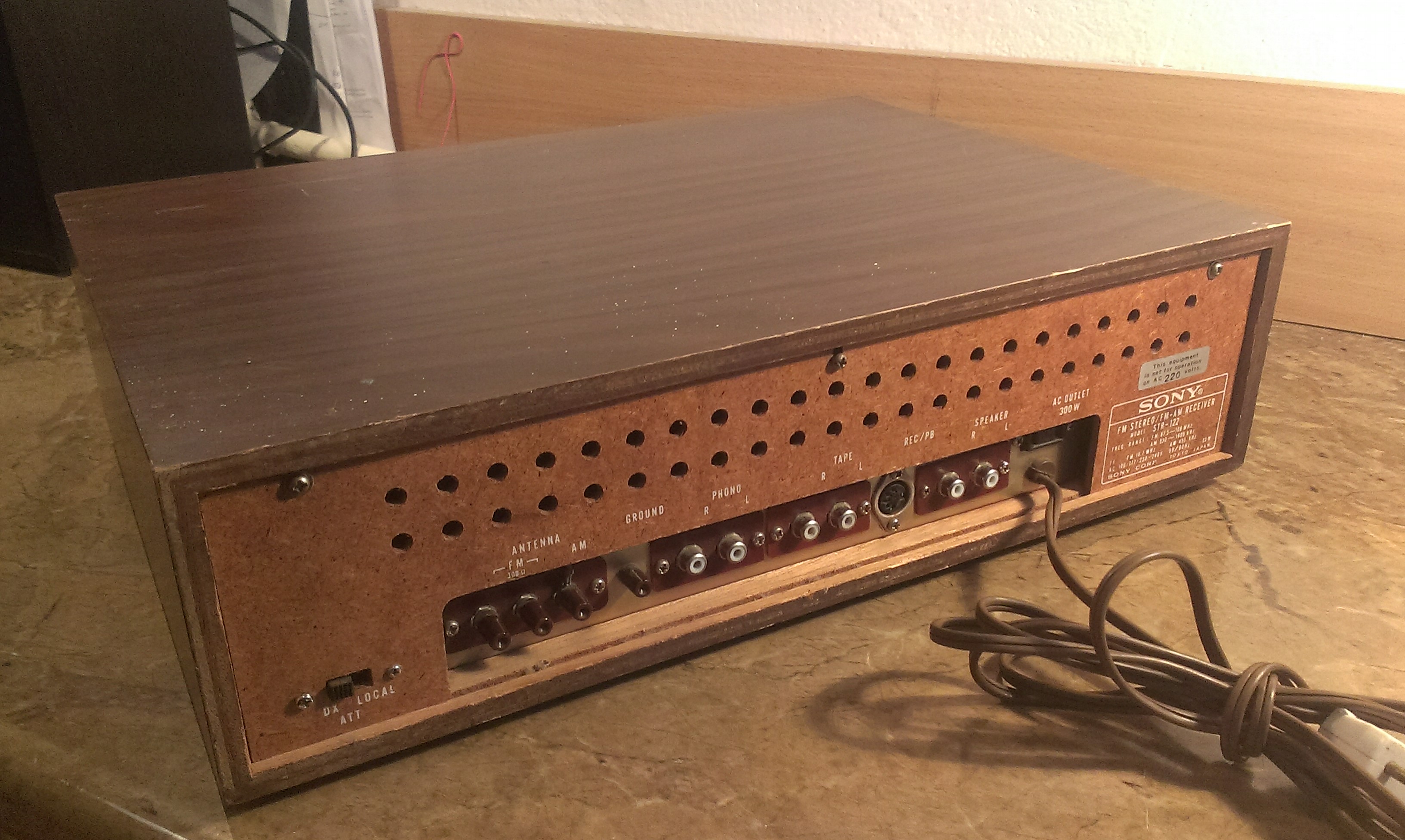 [Sprzedam] Amplituner Sony STR-122 - Nieaktualne, do usunięcia.