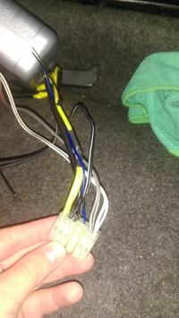 Brak dźwięku z głośników podłączonych do wzmacniacza Subwoofer Xplod XS-AW200X