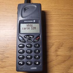Komunikat Włóż kartę SIM w telefonach Ericsson S868