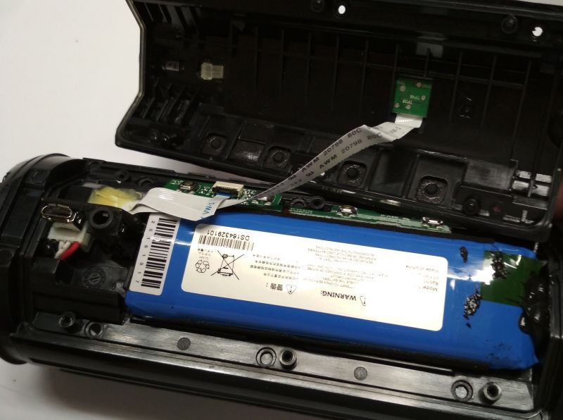 Wymiana gniazda micro USB w odtwarzaczu JBL Flip 3