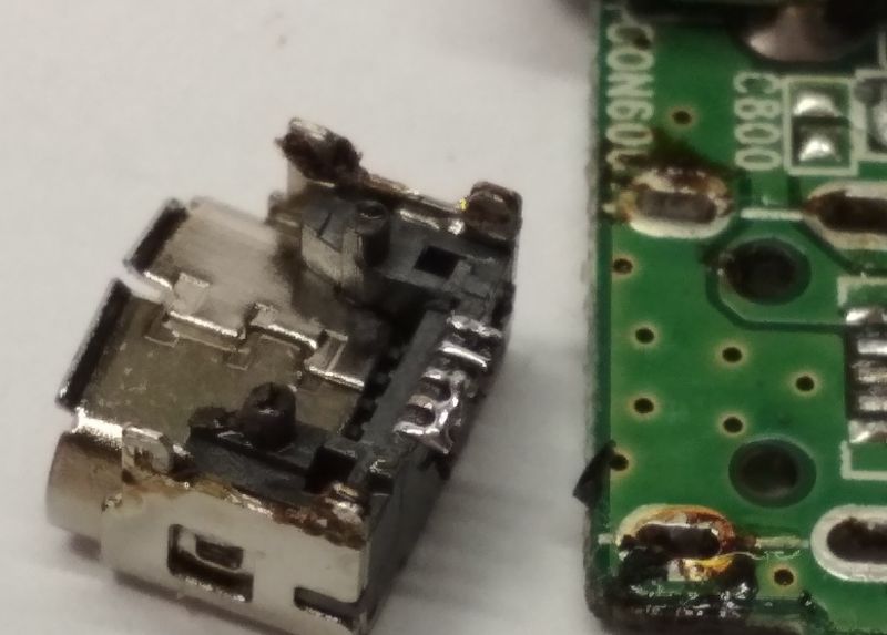 Wymiana gniazda micro USB w odtwarzaczu JBL Flip 3