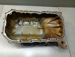 Peugeot 307 1.6 2001 – uszczelka miski olejowej Elring, czy stosować dodatkową masę?