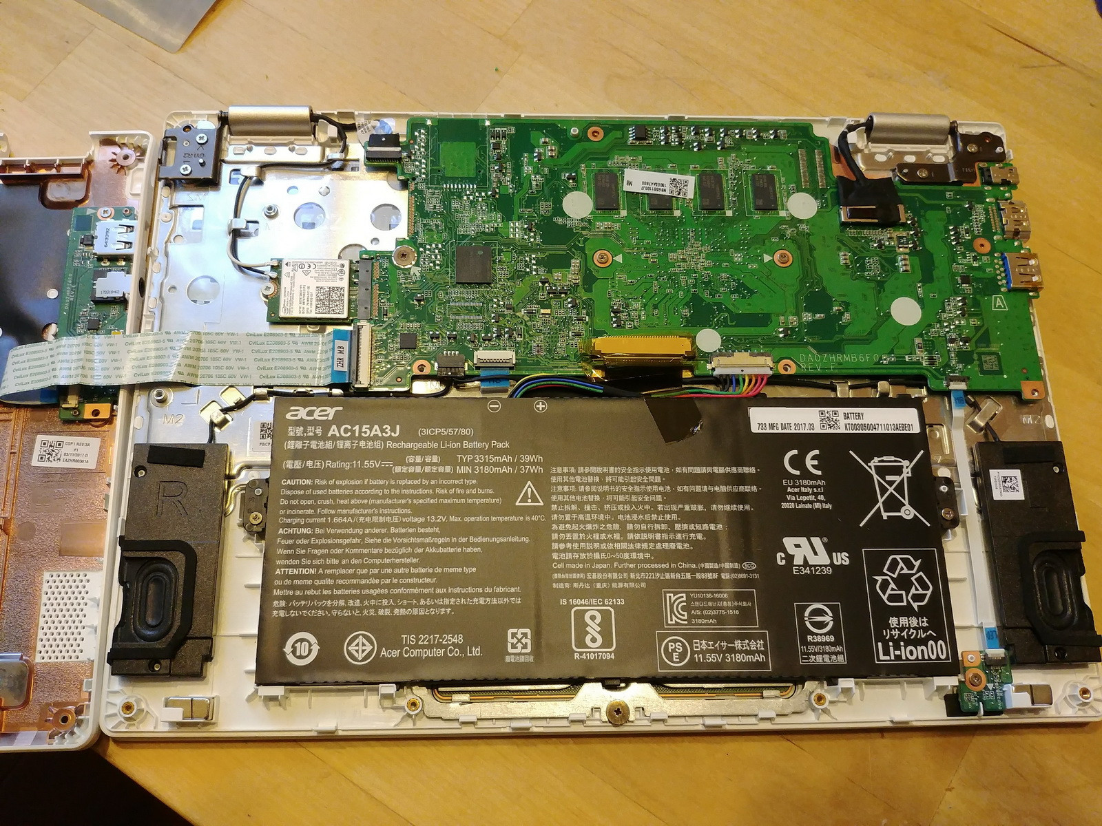 Acer R11 z Chrome OS - uruchamianie z USB, instalacja Chrome OS Flex