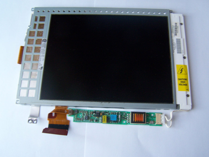 Jak podłączyć stary wyświetlacz LCD z laptopa jako drugi monitor do PC?