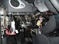 Clio 3 faza 2 Kabel do hamulca i do Navi ( gdzie podlaczyc )